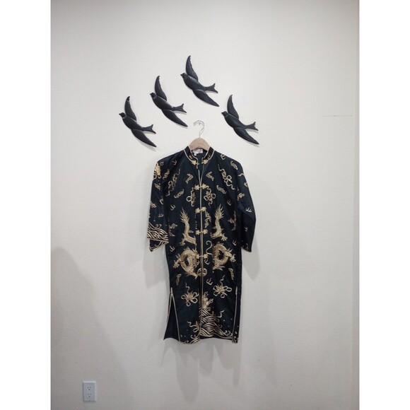 Vintage 1960's  Golden Deer 100% Silk Embroidered Chinese Dragon Robe ~ M - Picture 5 of 10